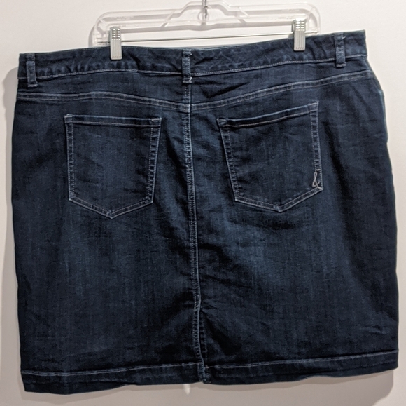 2/$20 Style & Co dark blue denim jeans skirt 20W - Picture 2 of 5